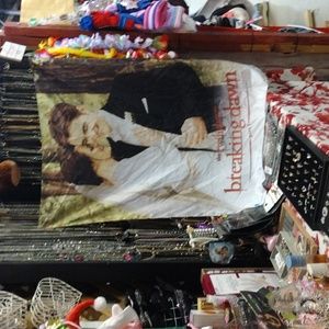 2012 sheet post tapestry